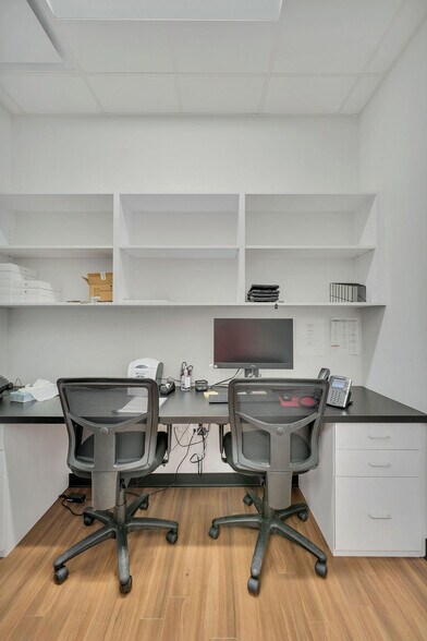 More Photos Of 9300 Waukegan Rd, Morton Grove Medical For Sale