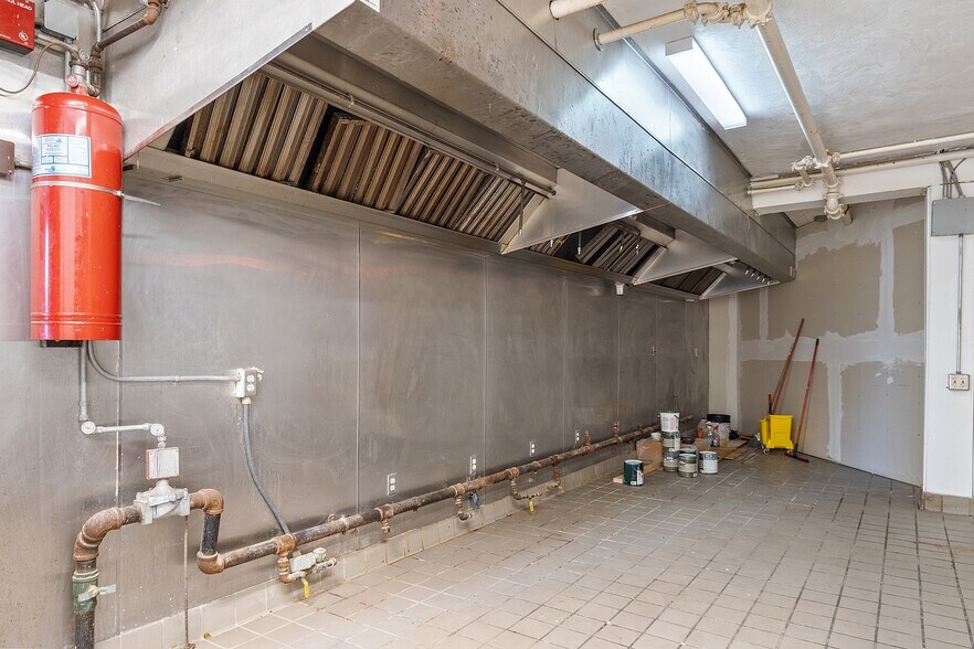 More Photos Of 97-103 Water St, Worcester Office For Sale