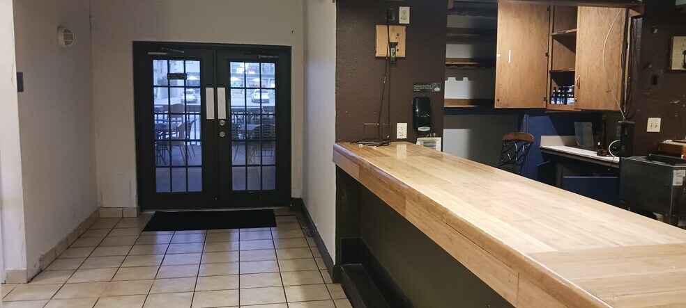 More Photos Of 4001 Padre Blvd, South Padre Island Restaurant For Lease