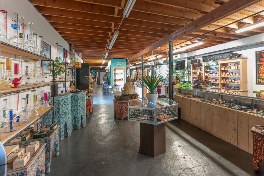 More Photos Of 500 Rt-35 S, Neptune Freestanding For Sale