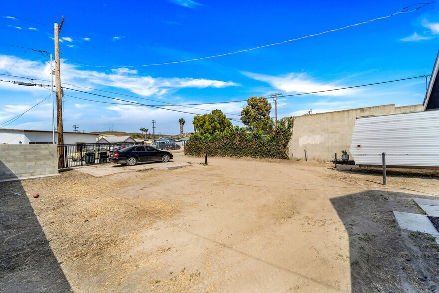 More Photos Of , San Ysidro General Retail For Sale