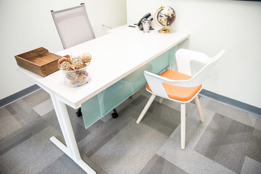 More Photos Of 460 King St, Charleston Coworking Space