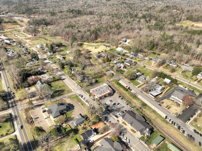 More Photos Of 990 E Main St, Blue Ridge Office For Sale