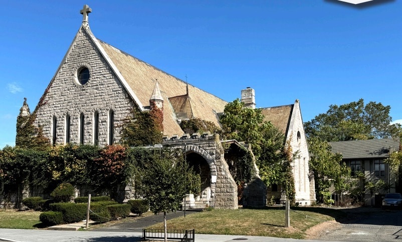 Primary Photo Of 422 Main St, East Orange Religious Facility For Sale