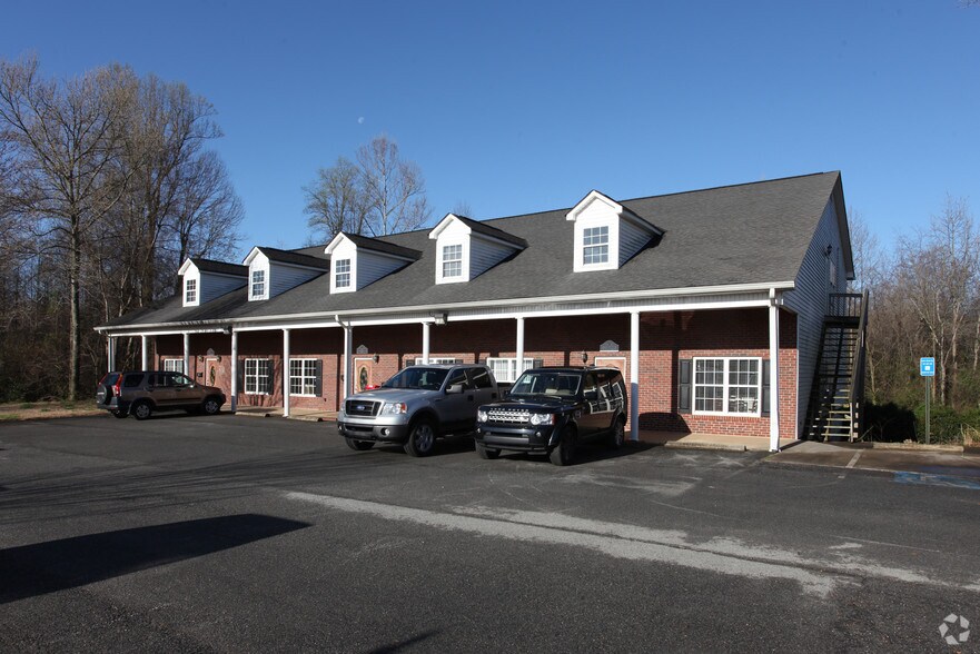 More Photos Of 6911 Cleveland Hwy, Clermont Office For Lease