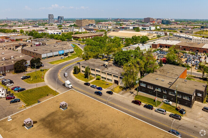 More Photos Of 125 Rue Gagnon, Montréal Manufacturing For Lease