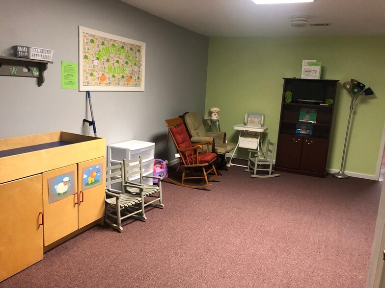 More Photos Of 787 Paden Dr, Lawrenceville Religious Facility For Lease