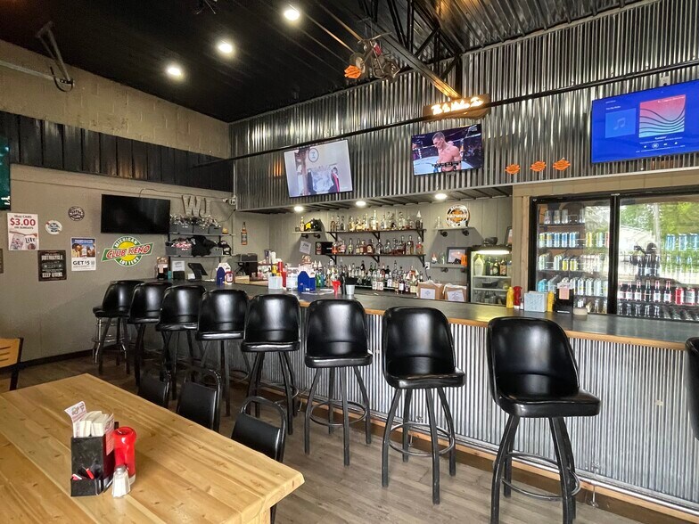 More Photos Of 4397 Main St, Brown City Bar For Sale