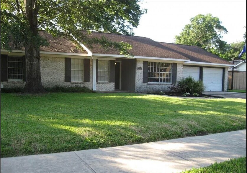 Primary Photo Of 1710 Patricia Ln, Missouri City Assisted Living For Sale