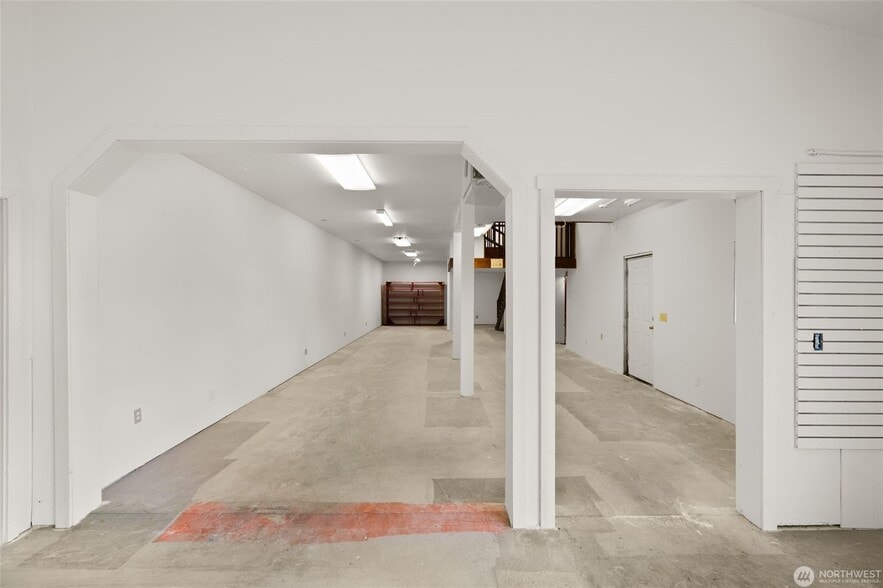 More Photos Of 4705 Pacific Way, Seaview Freestanding For Sale