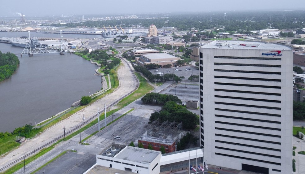 More Photos Of 350 Pine St, Beaumont Office For Lease