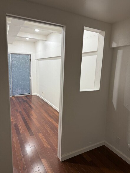 More Photos Of 23 Boardman Pl, San Francisco Storefront Retail Residential For Lease