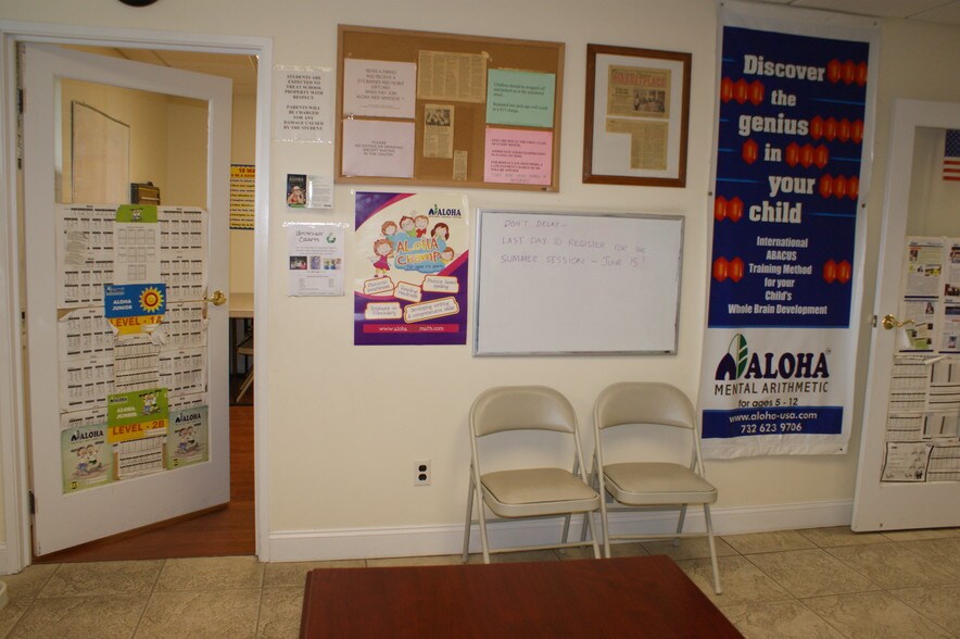 More Photos Of 51 Everett Dr, West Windsor Light Manufacturing For Lease