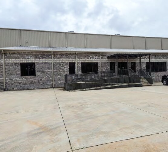 More Photos Of 2109 S US Highway 31, Bay Minette Industrial For Lease