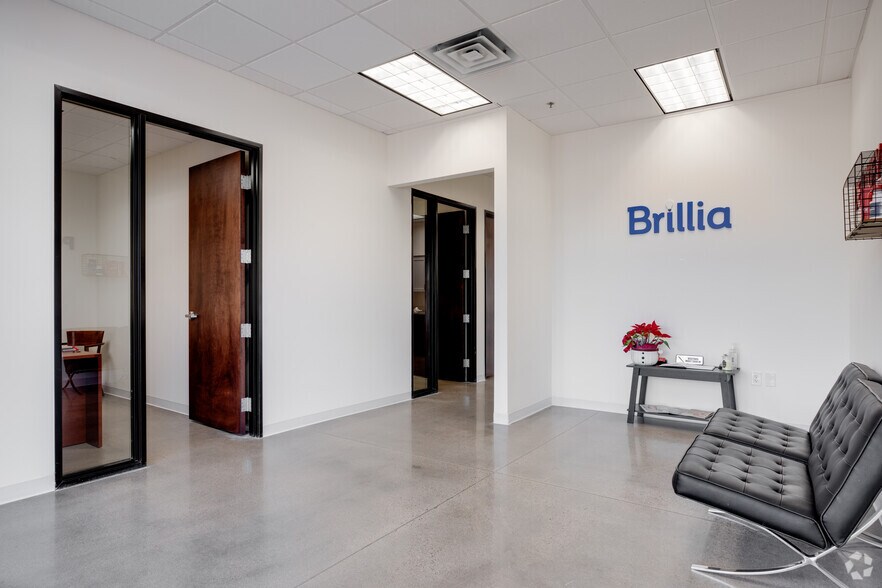 More Photos Of 8151 E Indian Bend Rd, Scottsdale Office For Lease