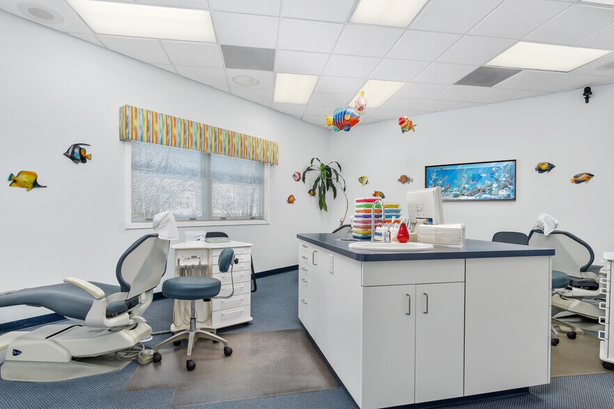 More Photos Of 100 Tuscanny Dr, Frederick Office For Sale