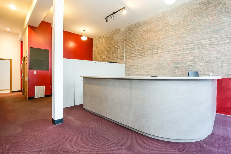 More Photos Of 716 E 47th St, Chicago Loft Creative Space For Sale
