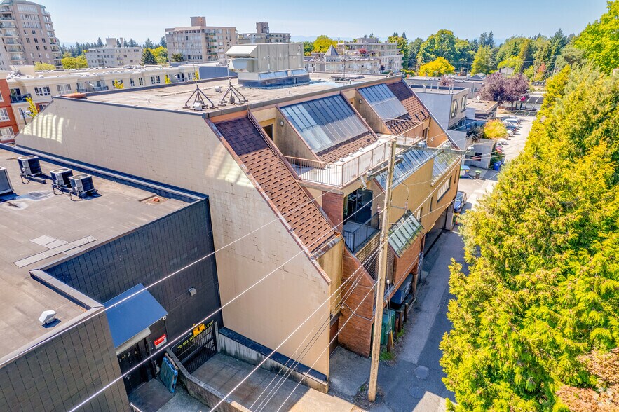 More Photos Of 2309 W 41st Ave, Vancouver Office For Lease