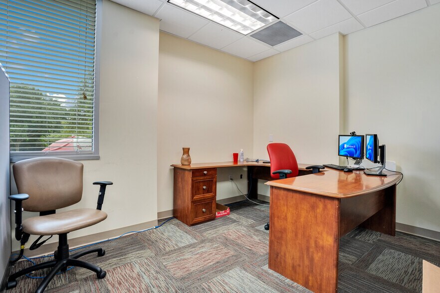 More Photos Of 177 Montgomery Rd, Altamonte Springs Medical For Sale