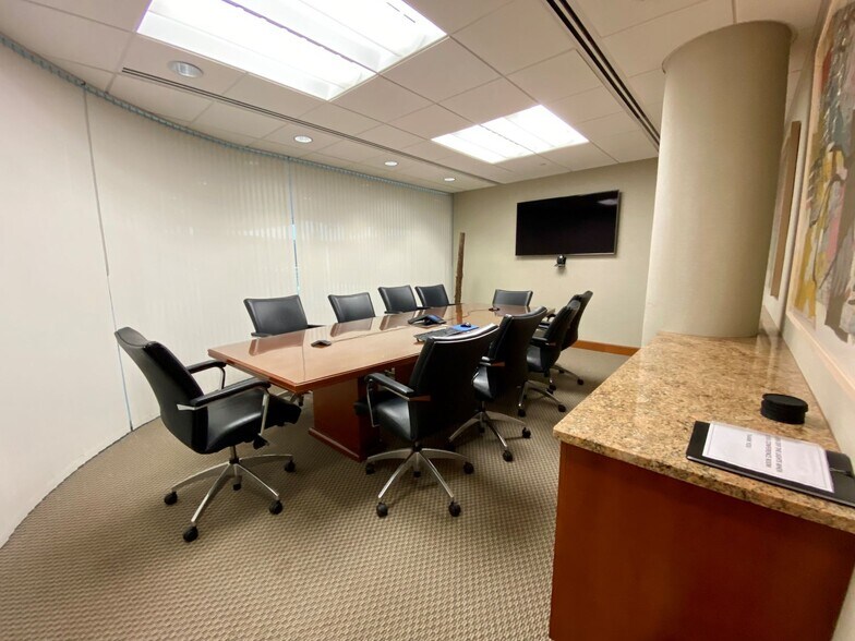 More Photos Of 7900 NW 154th St, Miami Lakes Office For Lease