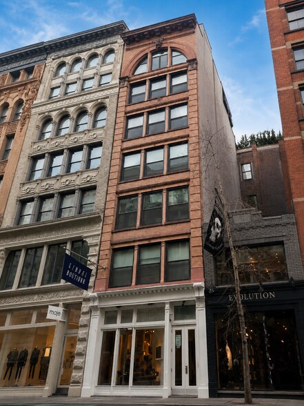 Primary Photo Of 118 Spring St, New York Apartments For Lease
