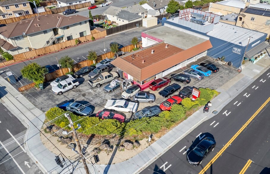 Primary Photo Of 105 E Maude Ave, Sunnyvale Auto Repair For Sale