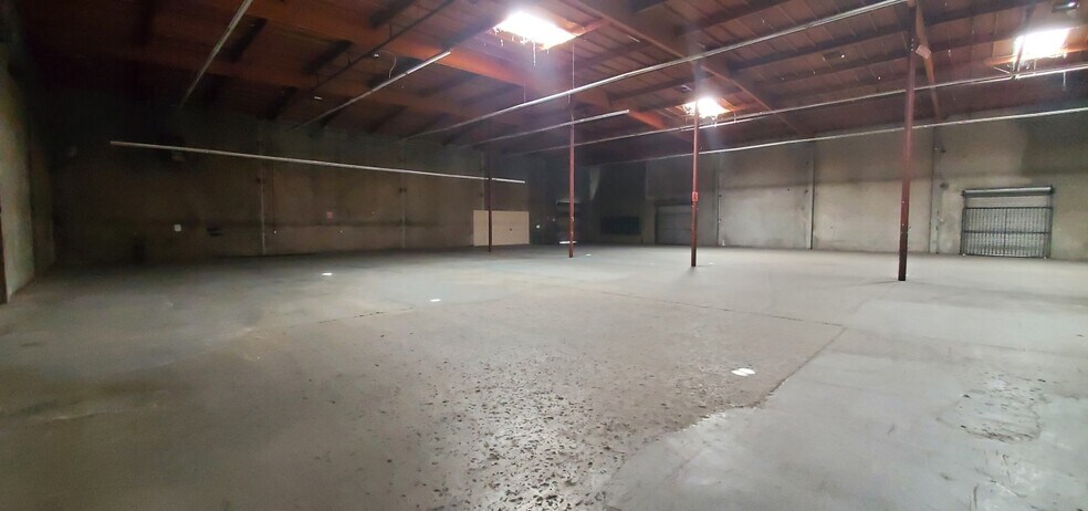 More Photos Of 1440 Boyd St, Los Angeles Warehouse For Sale