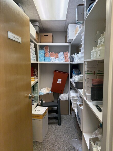 More Photos Of 2400 Harbor Blvd, Port Charlotte Medical For Sale