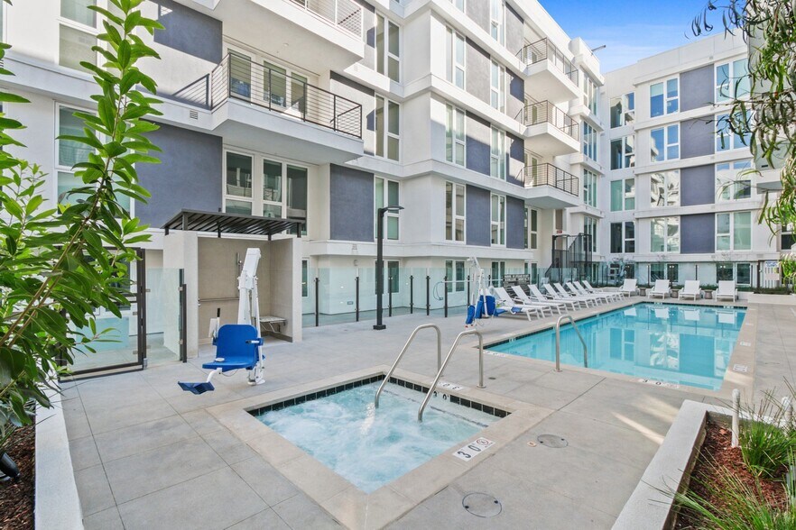 More Photos Of 200 N Vermont Ave, Los Angeles Apartments For Lease