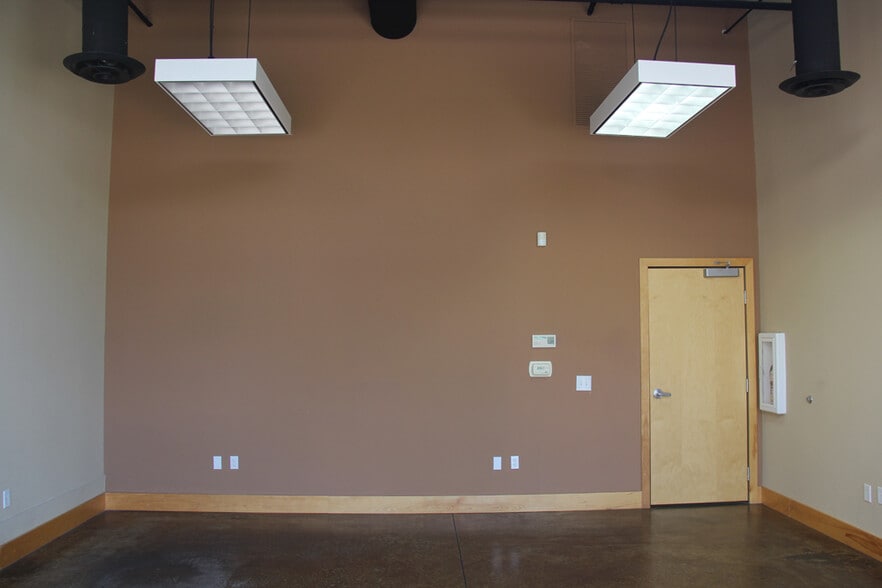 More Photos Of 34215 N Black Mountain Pky, Cave Creek Self Storage For Lease