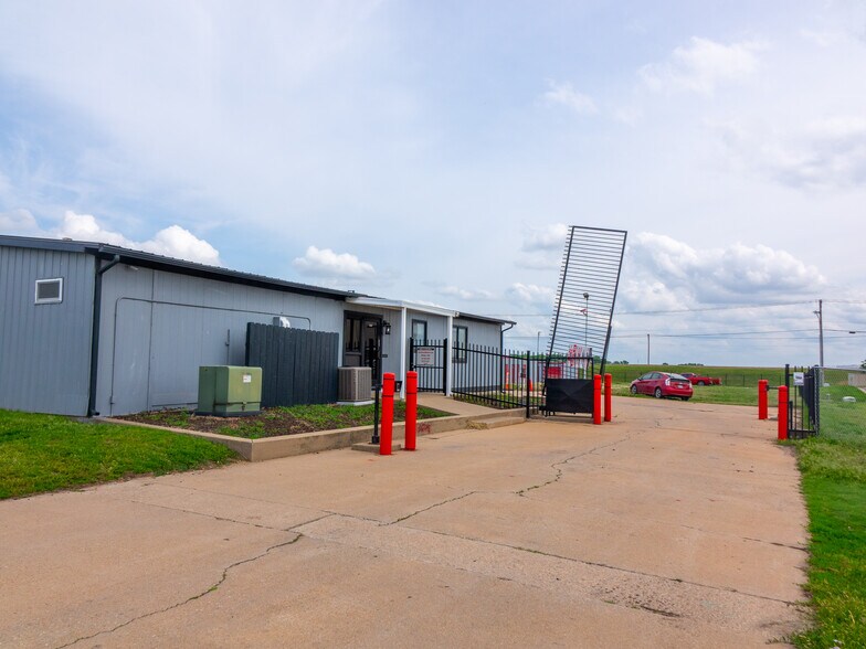 Primary Photo Of 6209 W Kellogg Dr, Wichita Land For Lease
