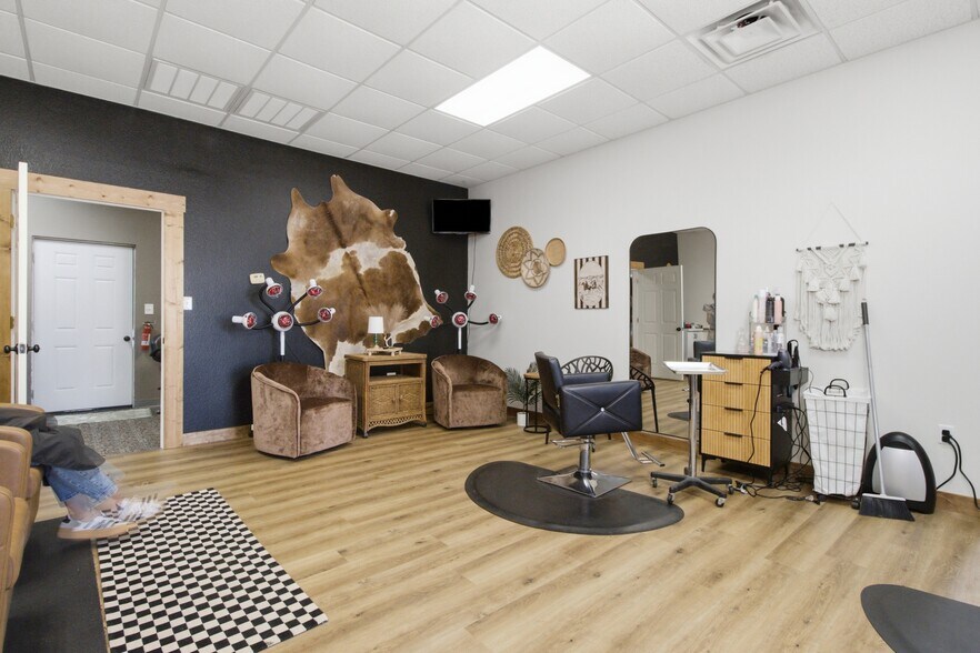 More Photos Of 1213 Highway 63, Houston General Retail For Sale