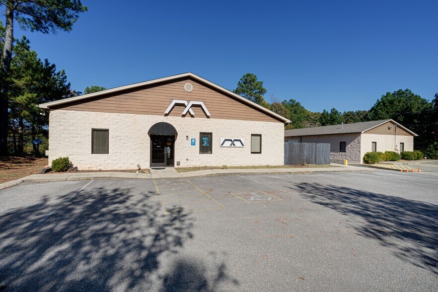 Primary Photo Of 7107 Juniper Rd, Fairview Showroom For Sale