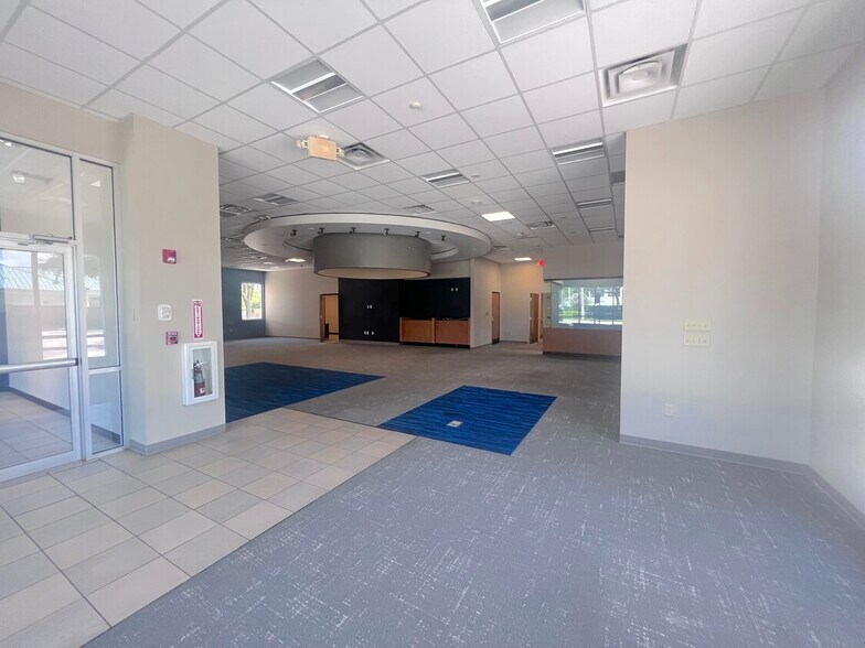 More Photos Of 4931 S Military Trl, Green Acres Bank For Sale