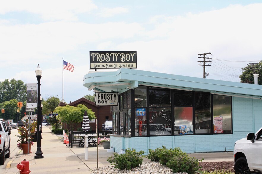 Primary Photo Of 67 Main St, Belleville Fast Food For Sale