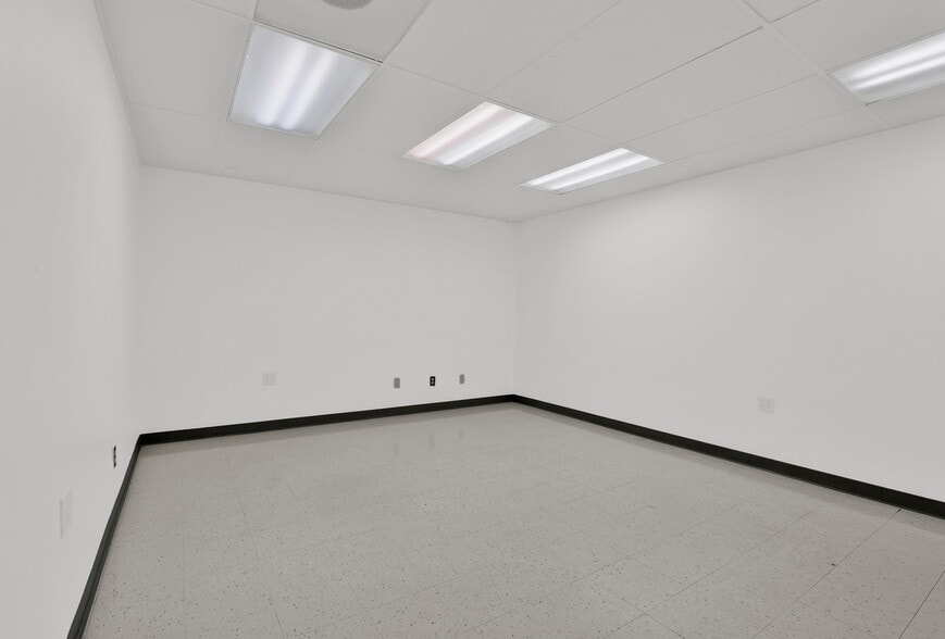 More Photos Of 16812 Red Hill Ave, Irvine Manufacturing For Sale