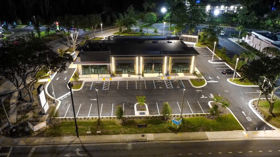 More Photos Of 8730 Baymeadows Rd, Jacksonville Storefront For Lease