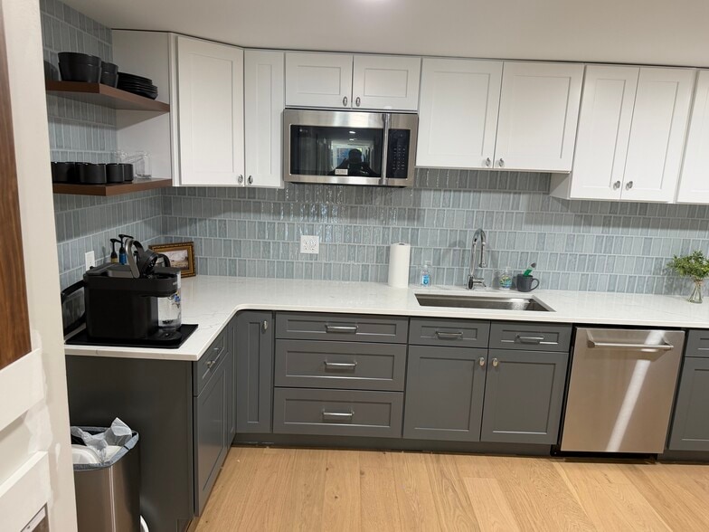 More Photos Of 573 Merrimon Ave, Asheville Medical For Lease