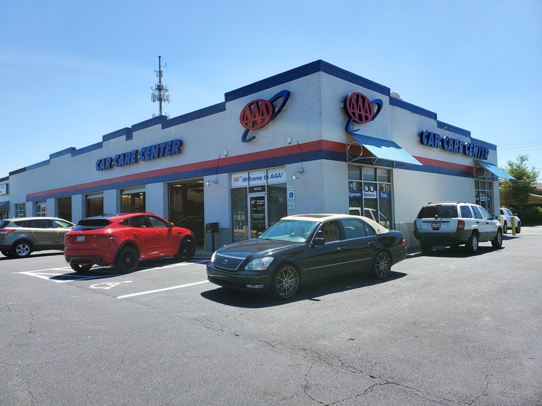 More Photos Of 10403 Park Rd, Charlotte Unknown For Lease