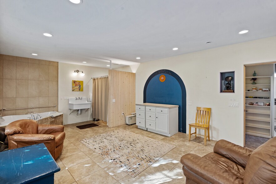 More Photos Of 1315 S St. Francis, Santa Fe Office For Sale