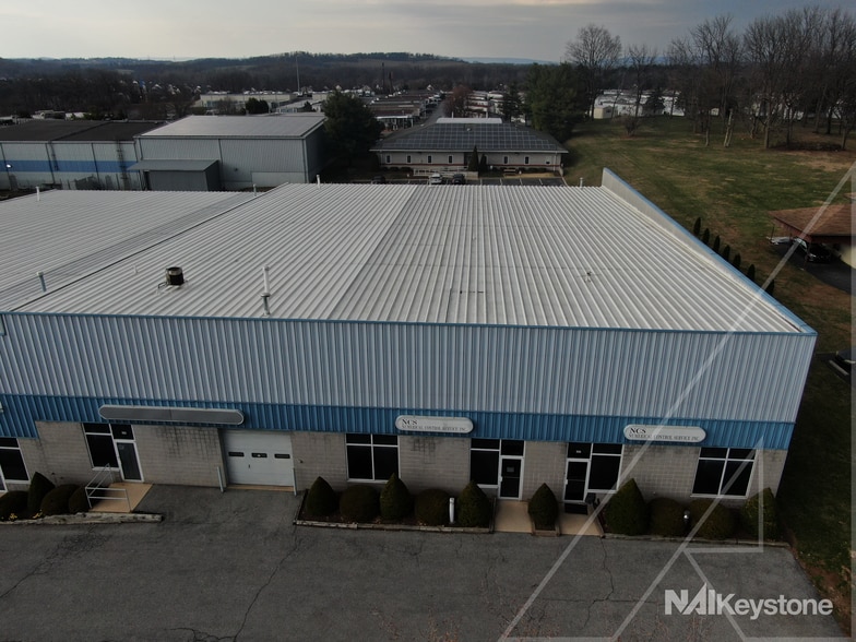 More Photos Of 1114-1124 Commons Blvd, Reading Flex For Sale