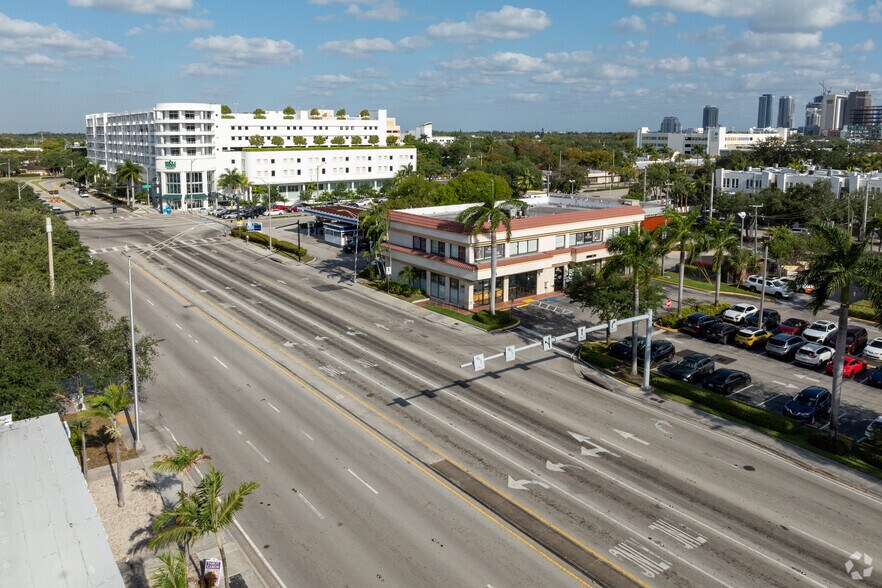 More Photos Of 701-721 SE 17th St, Fort Lauderdale Freestanding For Lease
