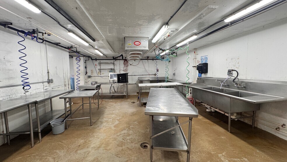 More Photos Of 3628-3682 NW 16th St, Lauderhill Light Manufacturing For Sale
