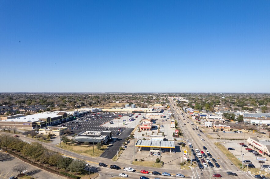 More Photos Of 1705-1825 N Fry Rd, Katy Unknown For Lease