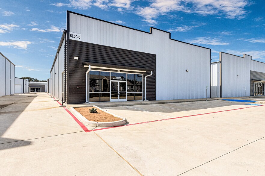 More Photos Of 11555 Gaston, Katy Industrial For Lease