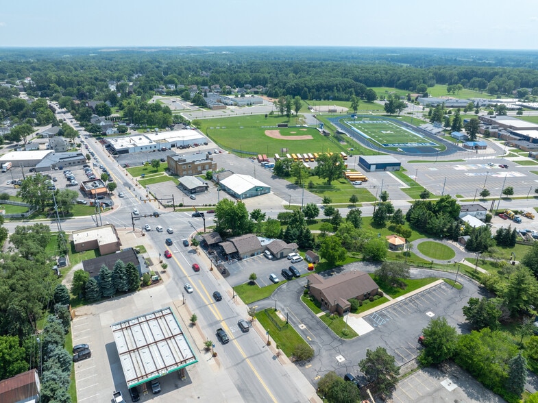 More Photos Of 69055 N Main St, Richmond Bank For Lease