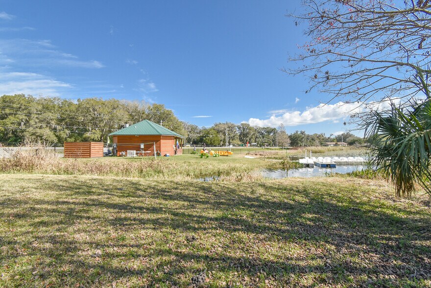 More Photos Of 831 Huntington Rd, Crescent City Freestanding For Sale