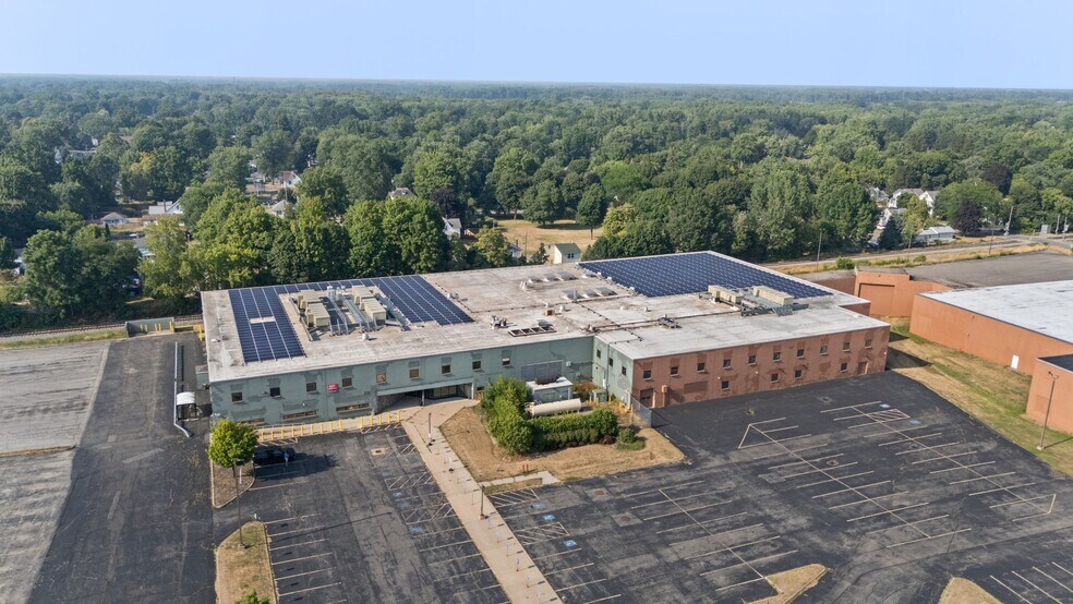 Primary Photo Of 231 East Ave, Albion Town Orleans Office For Lease