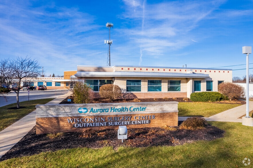 Primary Photo Of 3305 S 20th St, Milwaukee Medical For Lease