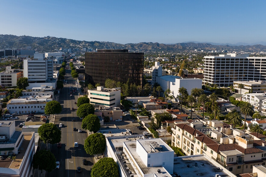 More Photos Of 8484 Wilshire Blvd, Beverly Hills Coworking Space